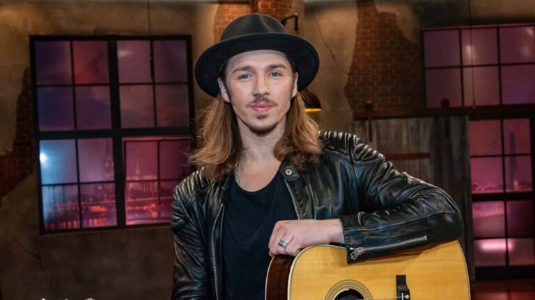 Gil Ofarim beim WDR Talk Kölner Treff am 13.03.2020 in Köln WDR Talk Kölner Treff (Ausstrahlung 13.03.2020) *** Gil Ofar