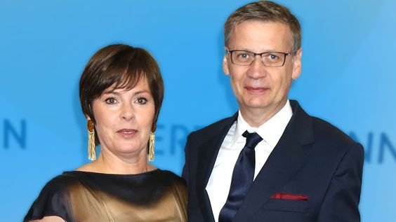 0a2794c9358e8e5f2ecc872c60f52ed4