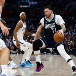 Dallas_Mavericks_vs_LA_Clippers_May_2024.jpg
