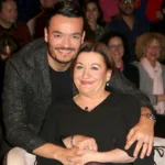 9bab650f3fd1a015ebc985d73cb123a1,9a8712b8