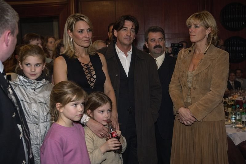 2f0803eb-2038-43b6-ae64-c897fdc2b164-md