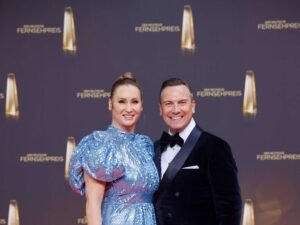 40695201-tv-koch-tim-raue-und-ehefrau-katharina-wolschner-beim-deutschen-fernsehpreis-2022-2sbGEgZhjxe9